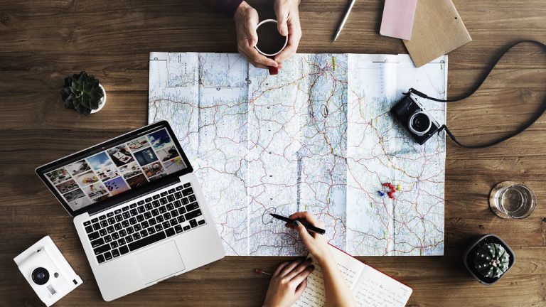 5 Criteria to Select Travel Websites For Your Travel Planning